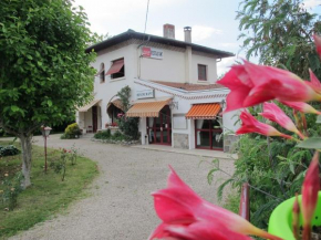 Hotels in Labarthe-Inard